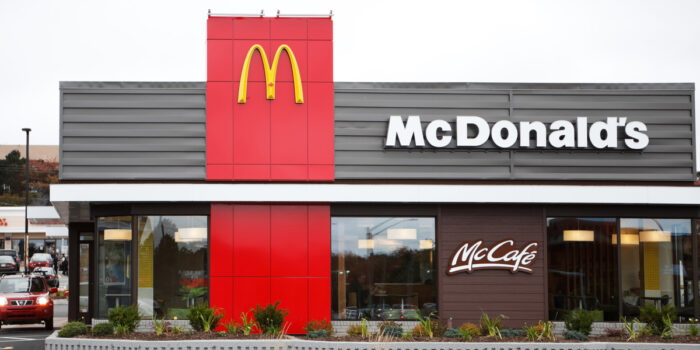 McDonald’s Refuses Paid Toilet Breaks Offering Free Soft Drink Instead